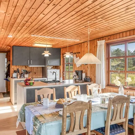 Satu - 1-5km From The Sea By Interhome *